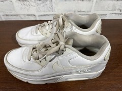Nike Air Max 90 White Athletic Sneaker Shoes – CD6864-100 Kid’s US Size 6.5Y