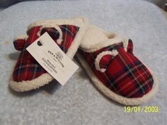 Bee & Willow Kid’s Holiday, Christmas, Winter Slippers Size 13/1 New With Tag