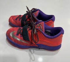 NIKE (2014) KEVIN DURANT KD Hyper Punch Basketball Shoe Kid Size 2Y (669942-601)