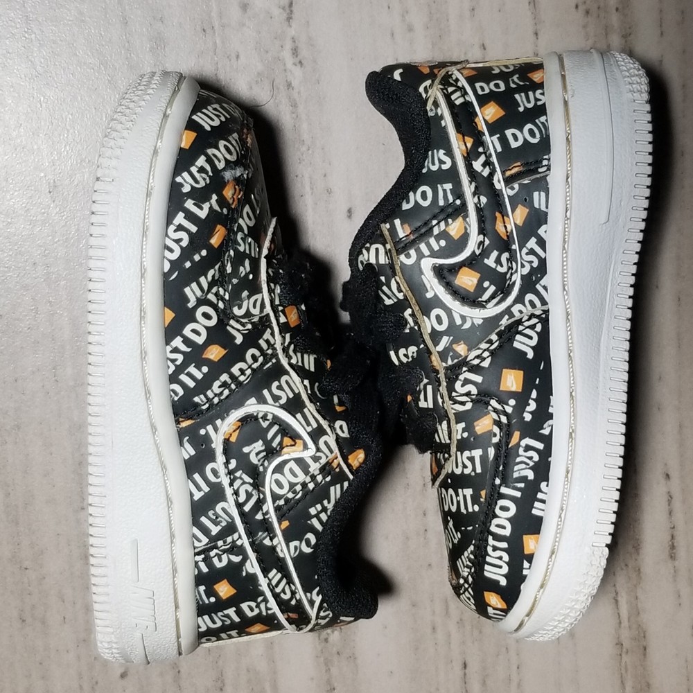 Nike Air Force 1 Just Do It Sneaker Black & Orange Low AF1 Low Top 5c