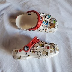 Peanuts x Crocs Snoopy Charlie Brown Clogs Limited Jibbitz Shoes Kids Size 8