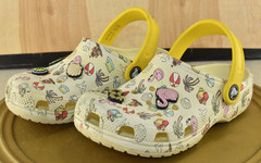 Crocs Classic Spring Break Girls Size J1 Slip On Clogs Beach Palm Tree Youth