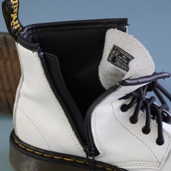 Dr Martens 1460 J Kids White Leather Combat Boots Size US 2 UK 1 EU 33 Youth Zip