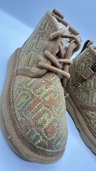 UGG Neumel II Graphic Stitch Logo Toddler Size 9 Chestnut Brown Side Zip Boots