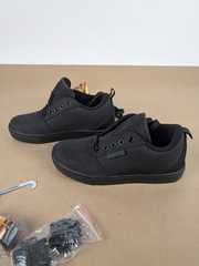 NEW Heelys Pro 20 Boys Kids Sz 4 All Black Lace-Up Skate Wheel Sneaker Shoes
