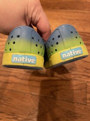 Native Jefferson Water Shoes Size 8 Blue Green Yellow Boys Toddler