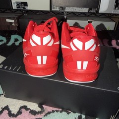Size 5Y / 6.5W – Kobe 8 University Red Brand New No Box Lid