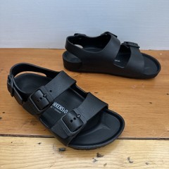 Birkenstock Milano EVA Kids Black Buckle Outdoor Sandals Size 33 US 2 Narrow