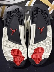 Air Jordan 4 Retro OG FC (GS) Sail/Black-University Red Size 5Y