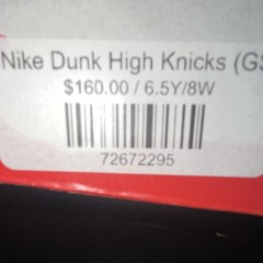Nike Dunk High Knicks (GS) Red/Black/White/Blue 6.5Y 8W