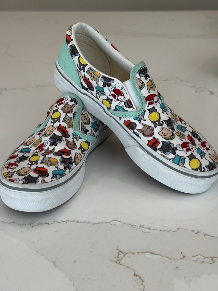 VANS Dogs Cats Macarons Classic Slip-On Kids Shoes US 2.0 UK 1.5 NWOB Cute!