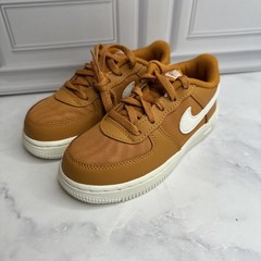 Nike Air Force 1 LV8 2 Kids Size 9C Orange Sail Shoes