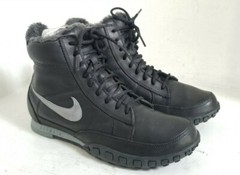 2005 NIKE Zoom Air VINTAGE winter boots Black/ grey Leather Boots- Mens size 6
