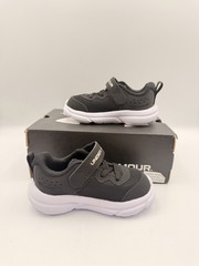 Under Armour GINF Assert 10 AC US Size 5K Black/White