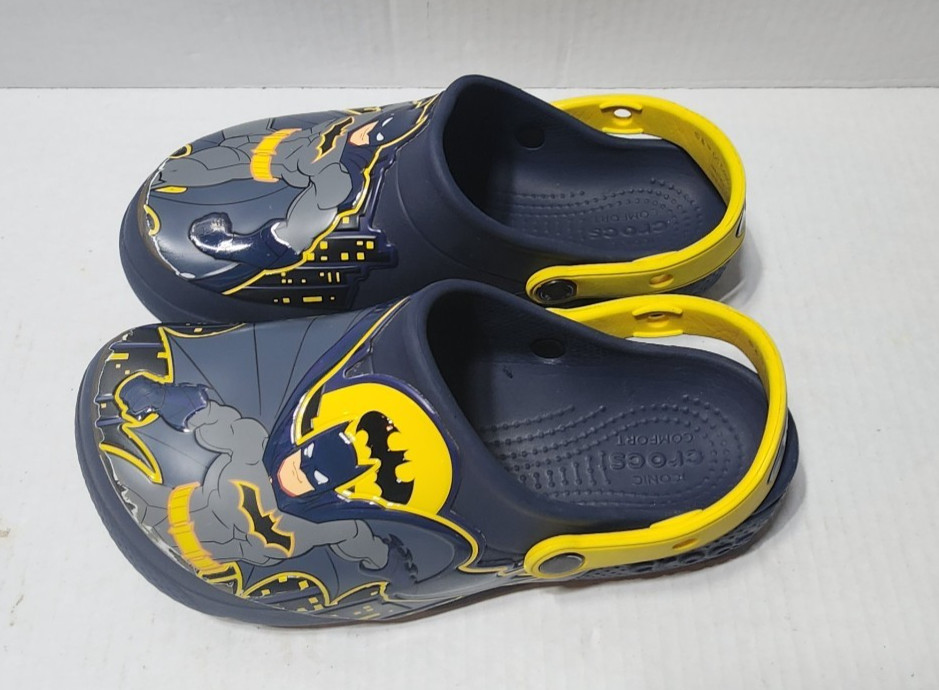 Crocks Batman Kids Classic Clogs Big Kid Shoe Size J3