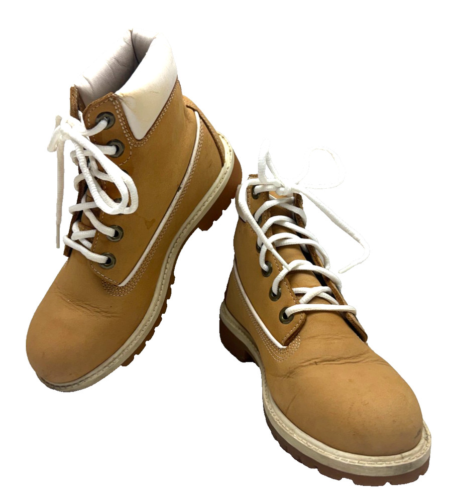TIMBERLAND #19921 Genuine Leather White on Wheat Premium Classic Boots Size 3.5Y