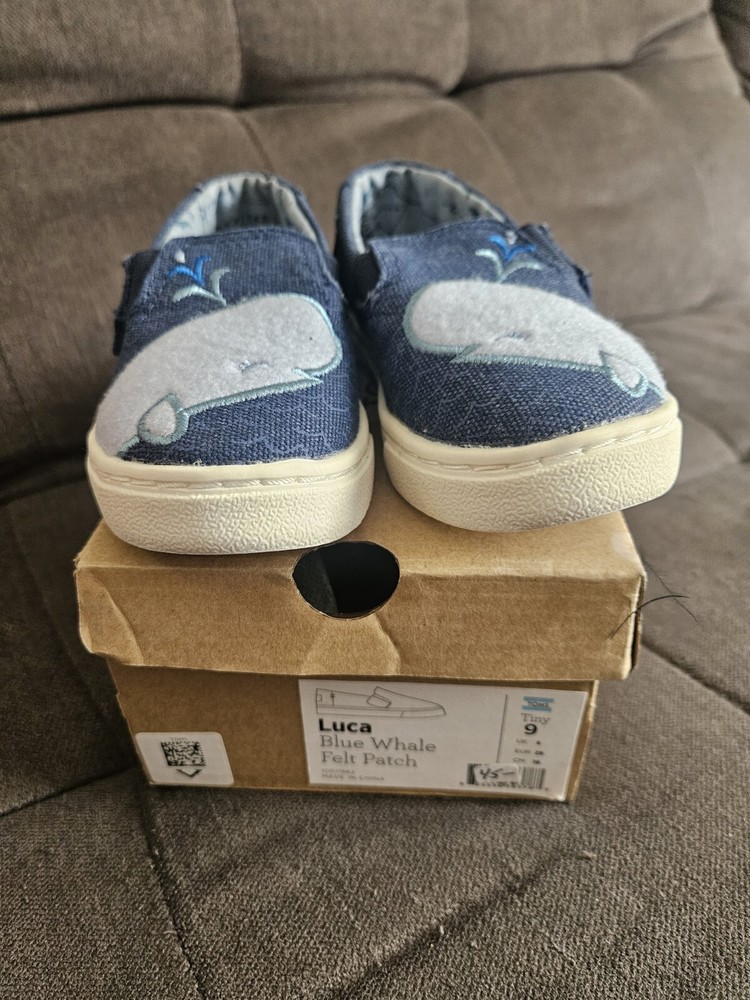 Toms Luca Blue Whale Felt Patch Sneakers Tiny