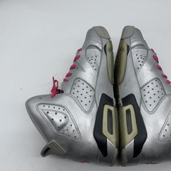 Jordan Air Jordan 6 Retro Valentines Shoes Youth Size 7Y Silver 543390-009