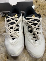 Nike A’One Aja Wilson Sail/Metallic Gold Kids Size 3Y NEW NEVER EVEN TRID ON!