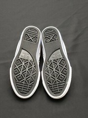 CONVERSE All-Star LowTops Off-White/Camo Sneakers Unisex Youth/Jr. US-3 (656033F