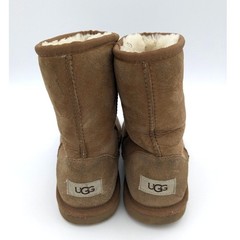 UGG Australia Classic Short II Winter Boots Kids‘ Chestnut Size US6 EU38