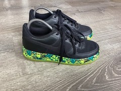 Nike Air Force 1 Premium Black Volt Sneakers 748981-007 Youth Size 6.5 6.5Y Shoe
