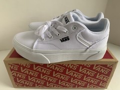NEW Vans Seldan Kids Platform Shoes Sneaker Sz 2 WHITE Canvas SHIPS TODAY