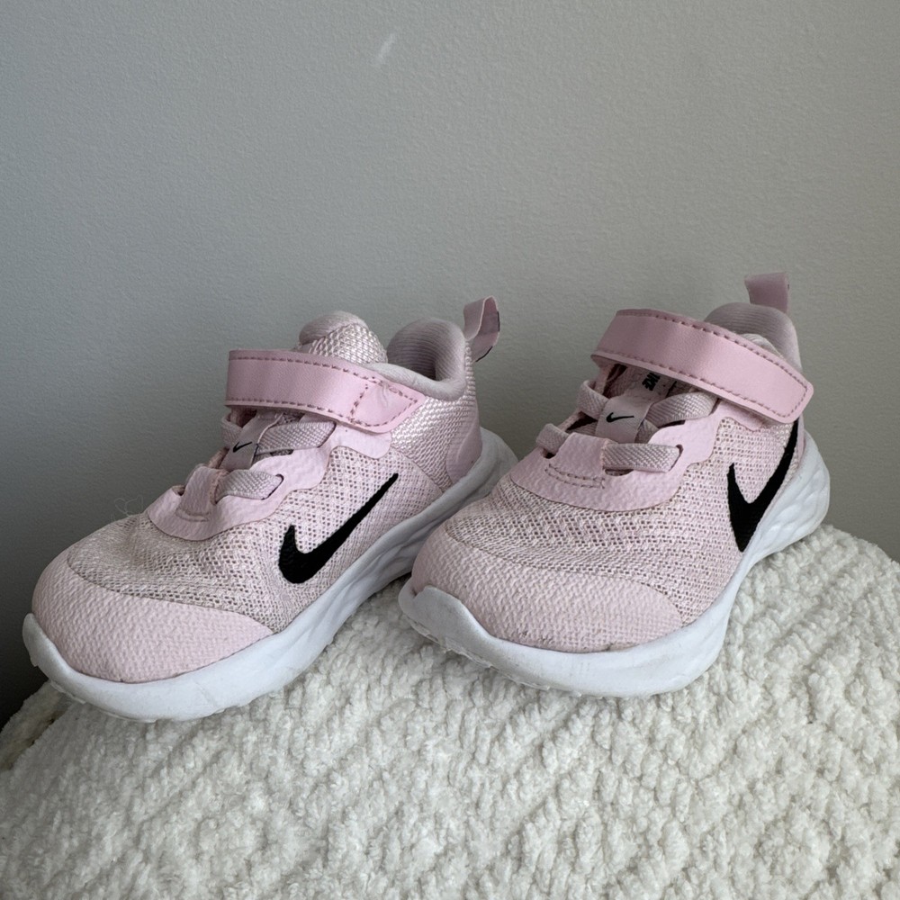 NIKE Toddler Girls Revolution 6 Adjustable Strap Closure Casual Sneakers Sz 5C
