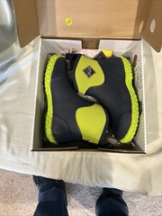 MUCK KID’S MUCKSTER ANKLE WATERPROOF BREATHABLE RAIN/SNOW BOOT sz 1 US