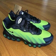 Nike Air Max DN8 AMD (GS) Green/Black Sneakers US 7Y/8.5 women’s (cross-posted)