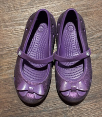 💜 Crocs Children’s Ballet Flats – Purple Glitter w/ Big Bow – Size C13 🎀