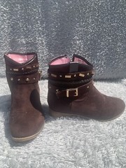 kids boots size 1