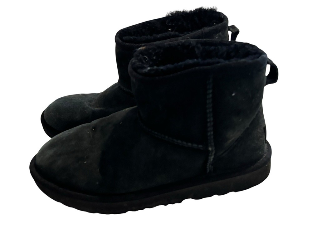 UGG KIDS‘ CLASSIC MINI II – 1017715K Size 3 Black