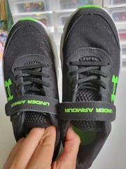 Under Armour Assert 10 AC Running Shoes Size 3Y Slip-On Snickers