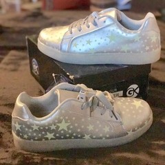 ✨⭐️ Silver Shooting Star LED Light Glow Shoes 🌟