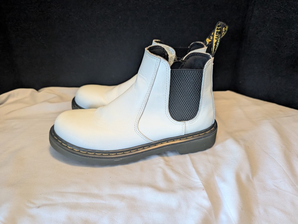 Dr. Doc Martens White 2976 Quad Platform Chelsea Boots Kids Size 3