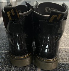 Dr. Martens Kid’s Collection 1460 Junior Delaney Lace Up Fashion Boot Big Kid 3