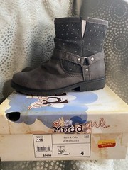 MUDD GIRLS Size 4 Grey Motorcycle Style Ankle Boots MDRAMIGREY NEW IN BOX