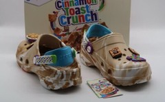 Crocs x CANDY SMELL Cinnamon Toast Crunch Croc Shoes Size J5 W7 M5 UNISEX