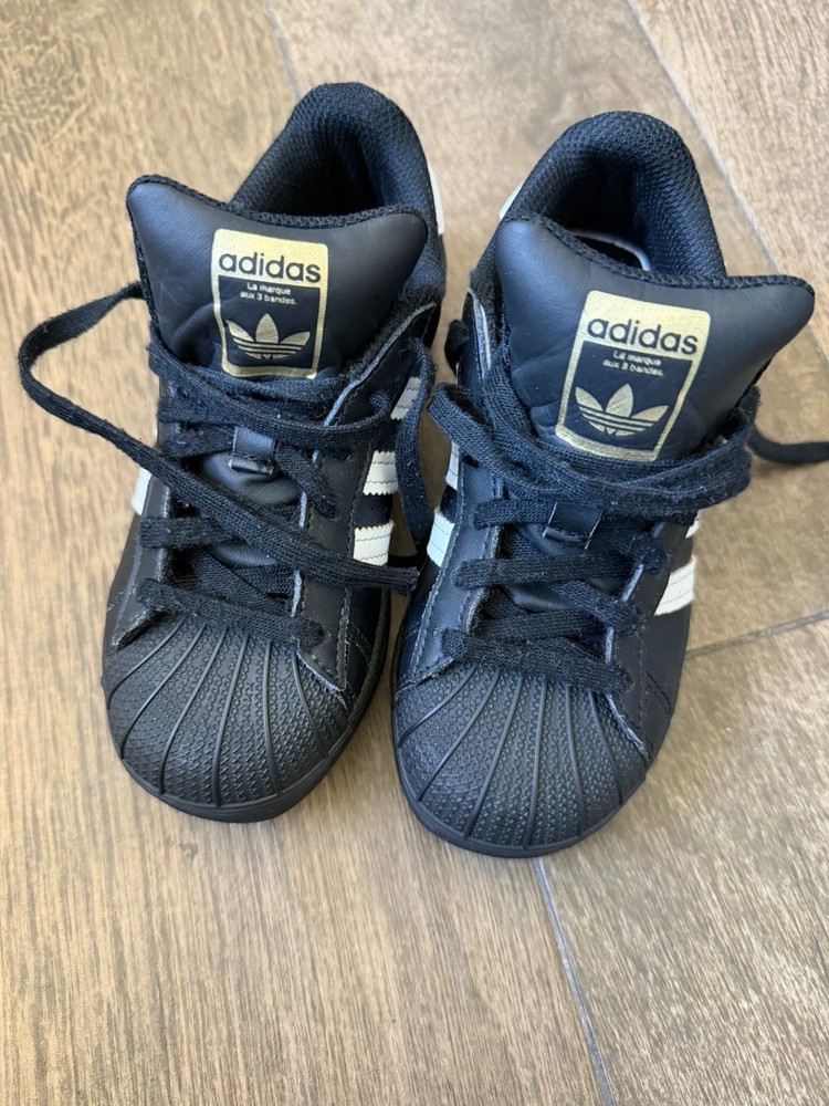 adidas Superstar Leather Low Top Sneakers Black/White Kids US 13K EF5394