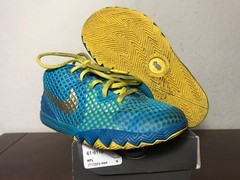 NIKE KYRIE 1 (TD) SIZE 10C 717223-494 blue and yellow Toddler Shoes GUC