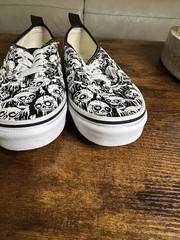 Vans Authentic Kids Size 3 Black White Skull Print Sneakers, Excellent Condition