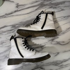 Doc Dr Martens White Lace Up Boots 1460 Size 3 Junior Youth Leather Grunge
