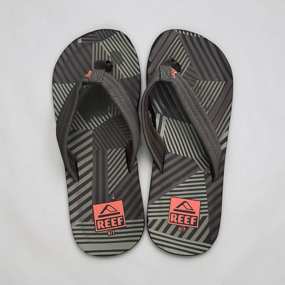 Reef Boys Ahi Flip Flops Sandals Beach Pool Black Gray Youth Size 6 /7