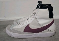 Nike Blazer Mid 77 SE Dance White Rush Maroon DH8641-101 Youth Sz 5.5