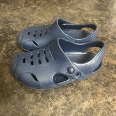 Okabashi Navy Rubber Slip On Sandals Kids Size 9