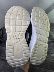 Size 7 (GS) – Nike Tanjun Low Black – 818381-011