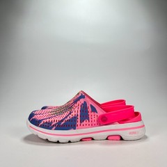 Skechers GOwalk 5 Foamies Clogs Pink White Slip On Comfort Shoes Youth Size 7