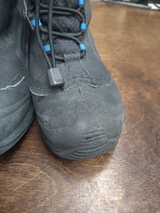 Columbia Youth Bugaboot Plus IV Omni-Heat Waterproof Winter Boots Size 4 Black