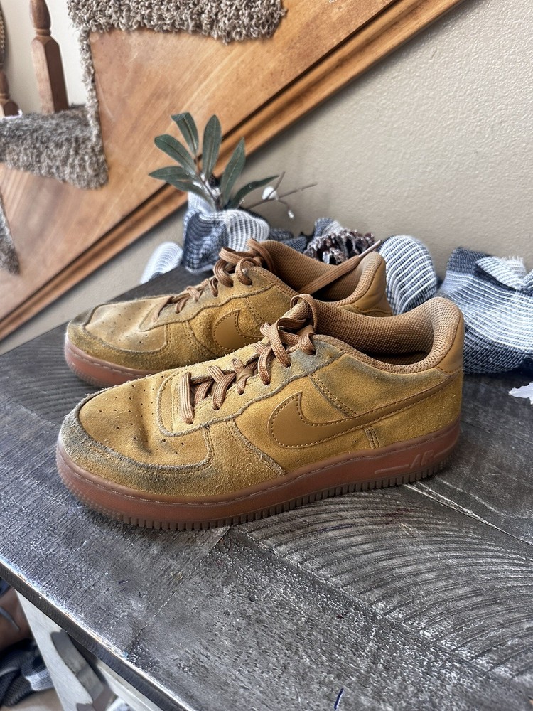 Nike Air Force 1 Flax Low GS Size 5Y